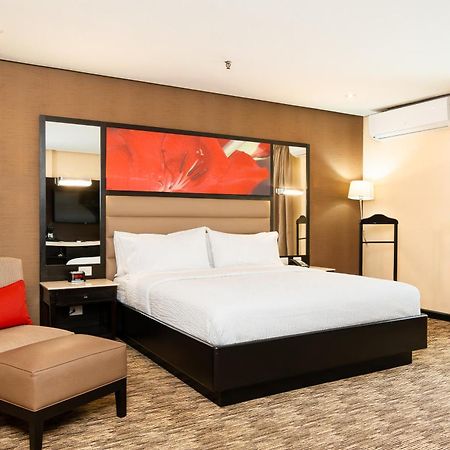 Hilton Garden Inn Guatemala City Exterior photo