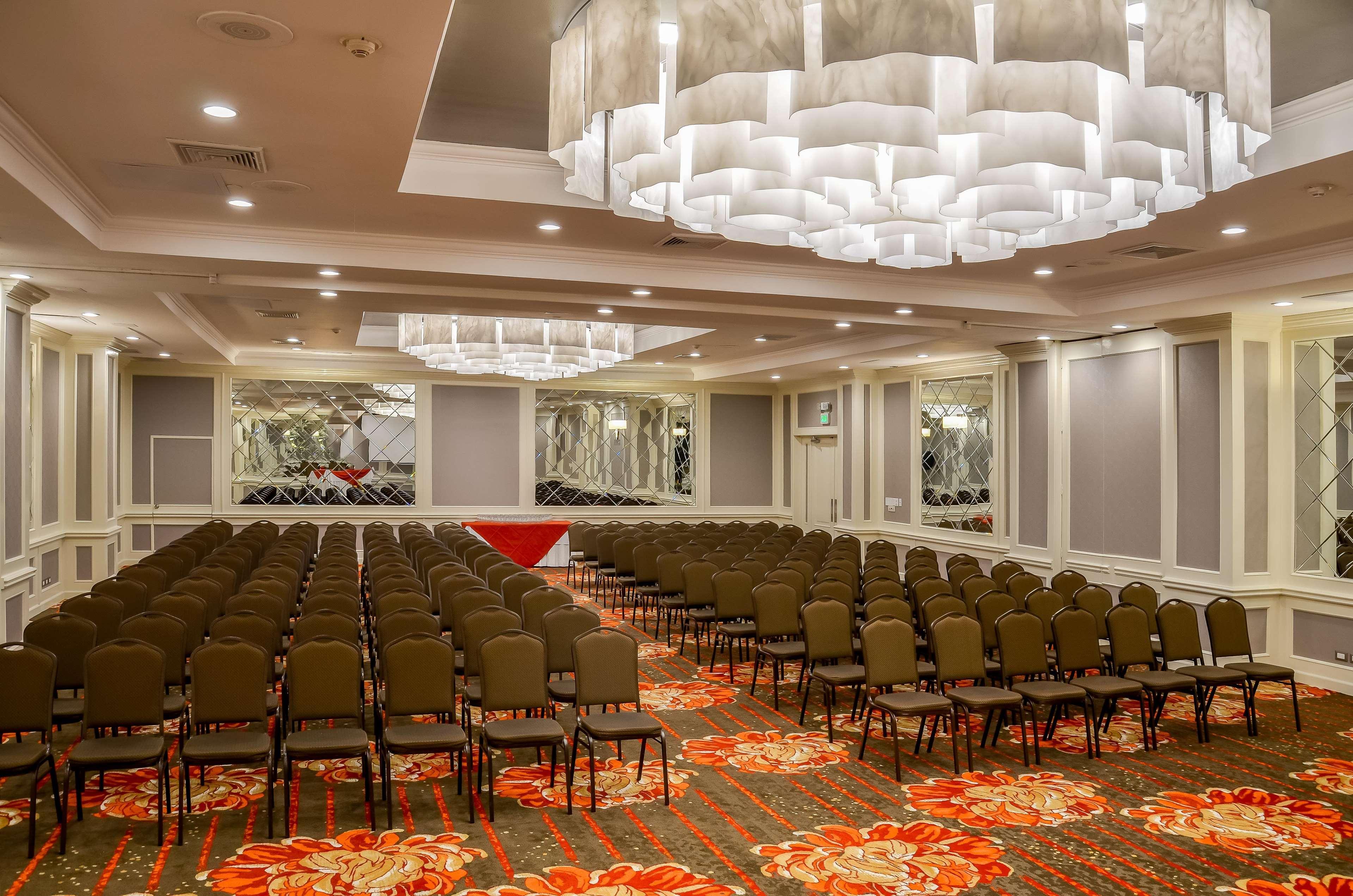 Hilton Garden Inn Guatemala City Exterior photo