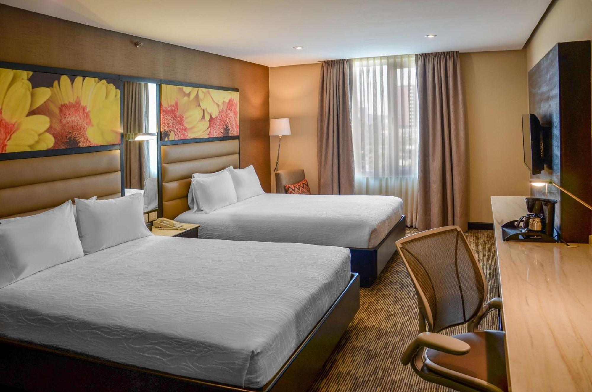 Hilton Garden Inn Guatemala City Exterior photo