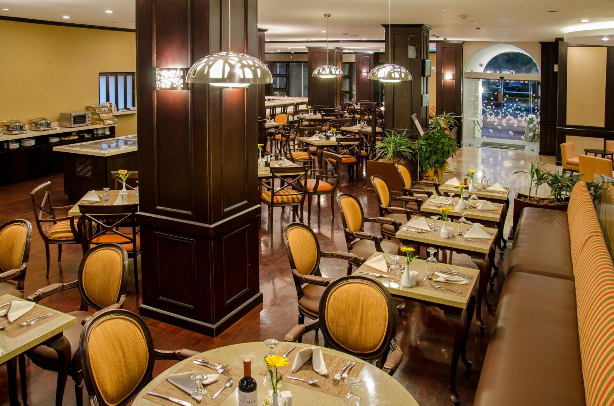 Hilton Garden Inn Guatemala City Exterior photo